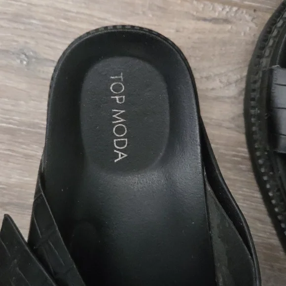 TOP Moda Black Croc-Embossed Sandals - Picture 6 of 8